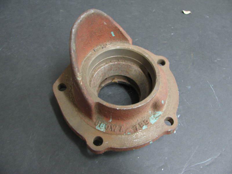 Nos ford  8" ford rear axle bearing support