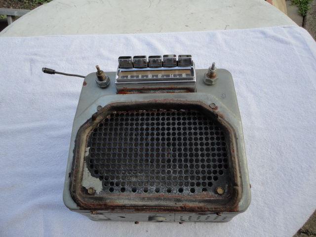 1953 original  packard pushbutton radio 