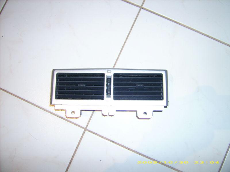 2006 chrysler  crossfire ac heat center vent