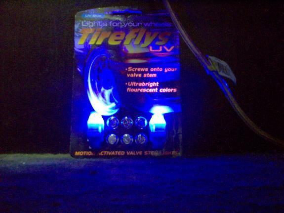 Brand new super cool tireflys motion activated valve stem lights - fast shipping