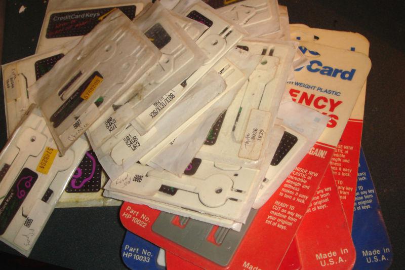 Lot of 40 uncut plastic credit card keys - locksmith - auto & home assortment