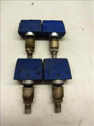 05 06 ford expedition set of tire pressure sensors oem