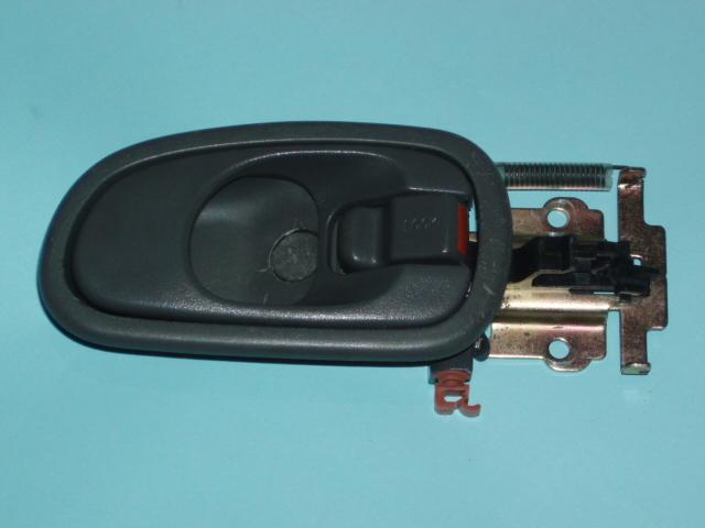 Kia sephia inside door handle front right door free s/h 1999-2001