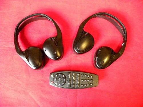 Gm rear entertainment 2 **wireless** headphones &amp; 1 tv dvd remote controls