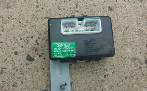 07 08 09  hyundai santa fe icm relay control unit assembly 95230-0w300  oem