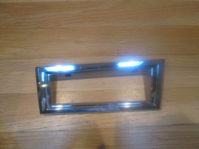 Nos 1983 1984 1985 ford ltd marquis side marker bezel rh