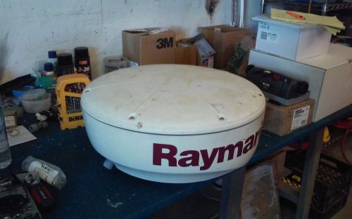 Raymarine radome, 18&#034; 2kw rd218, s/n e62065 1190046, used