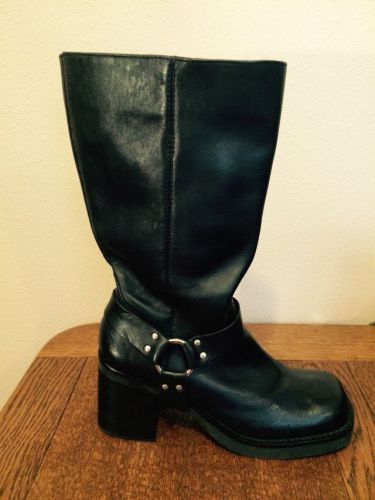 Black leather ladies motorcycle boots from brazil