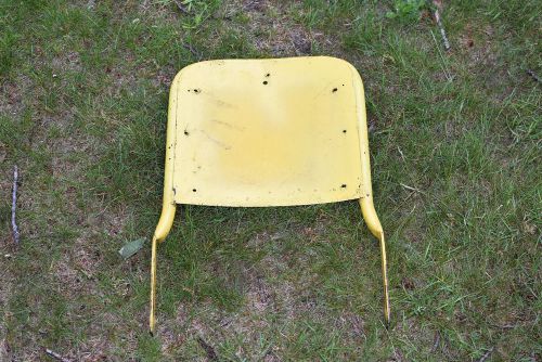 Vintage ski-doo double track removable back rest seat for alpine