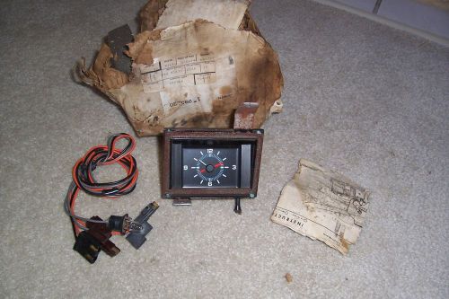 1977 1978 1979 77 78 79  chevrolet impala nos clock original gm