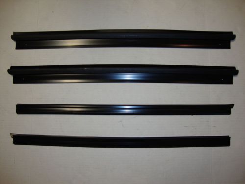 1992-1994 chevrolet gmc suburban crew cab rear side door beltline sweep seal kit