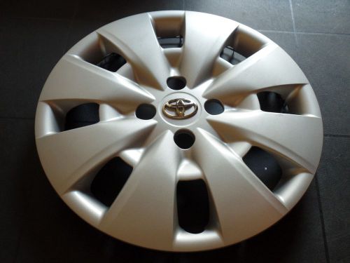 Toyota yaris hubcap wheelcover  great replacement 2009-2012 retail $96 ea a85