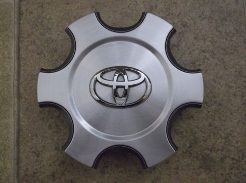 Toyota 4 runner center hub cap hubcap 2011-2013