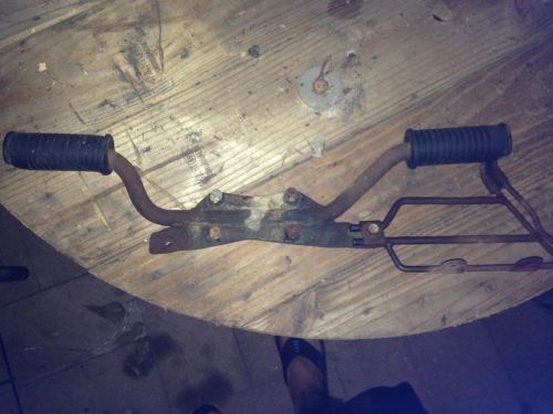 1986 honda trx 70 foot pegs w/ rh foot bracket