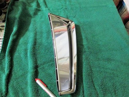 2013 - 2015 cadillac srx right side marker repeater lamp side light