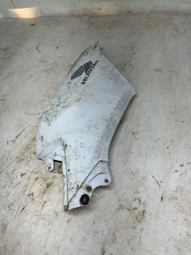 07 honda foreman 500 fm atv used oem right side white  tank cover panel#127