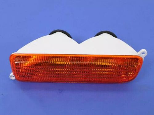 Genuine mopar park and turn signal lamp left 55055143