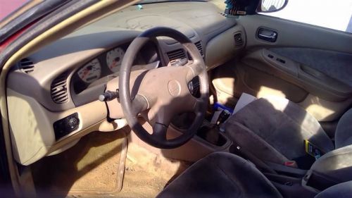 Seat belt front bucket passenger buckle fits 00-03 sentra 79649