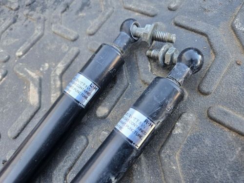 1996-1997 lexus lx450 rear lift gate air struts l + r toyota land cruiser fzj80