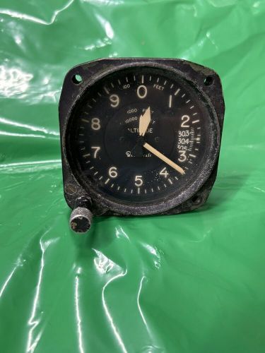 Beechcraft garwin model altimeter p/n 22-977-l02 (core)