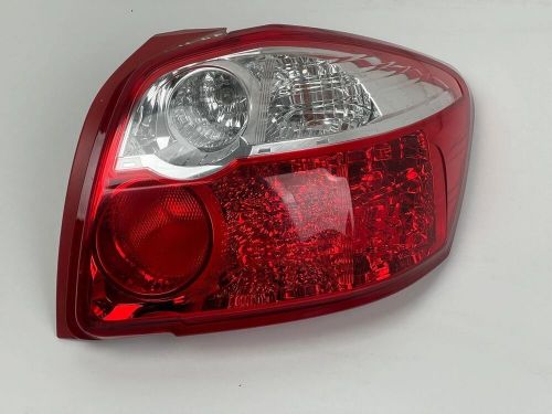 Toyota auris 150 2011 rear right rear tail light lamp 8155002540 dal20340