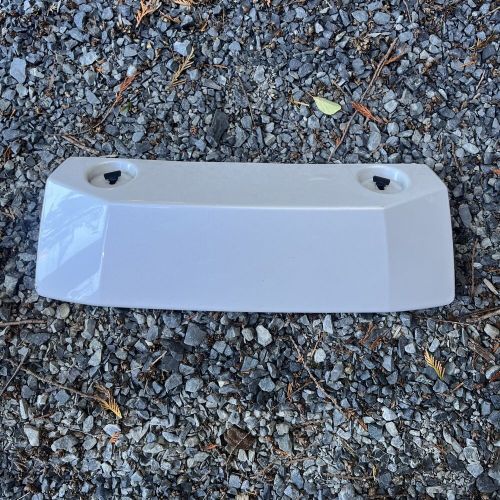 2015-2020 cadillac escalade/esv trailer hitch cover oem switch blade silver