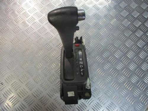 Nissan almera tino v10 gear shift mechanism 1.80 petrol 84kw 2001 26652287-