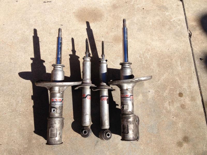 Mitsubishi 3000gt dodge stealth  struts 1991-1993