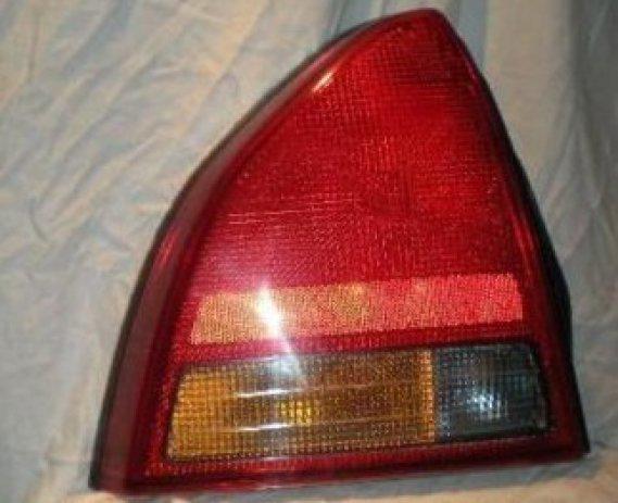 Honda prelude oem left (driver) tail light bb3 (92 93 94 95 96)