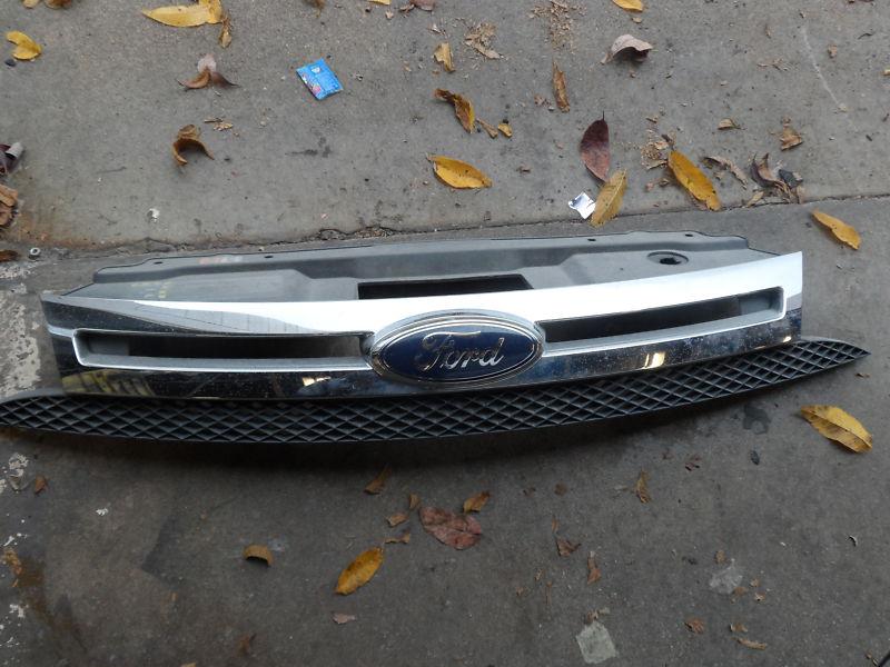 2008 2009 2010 ford focus front grille assembly nice oem!!!