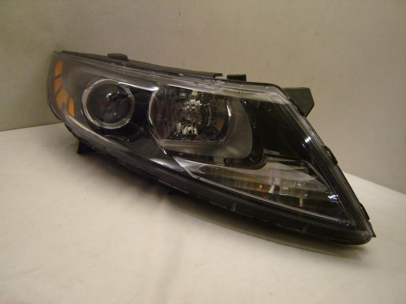 Kia optima sedan right halogen headlight 11 12 oem 