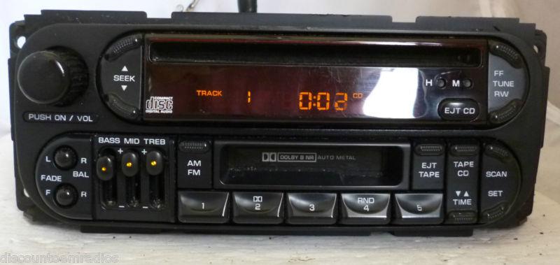 01-05 chrysler sebring dodge stratus infinity radio cd cassette mr587285 *