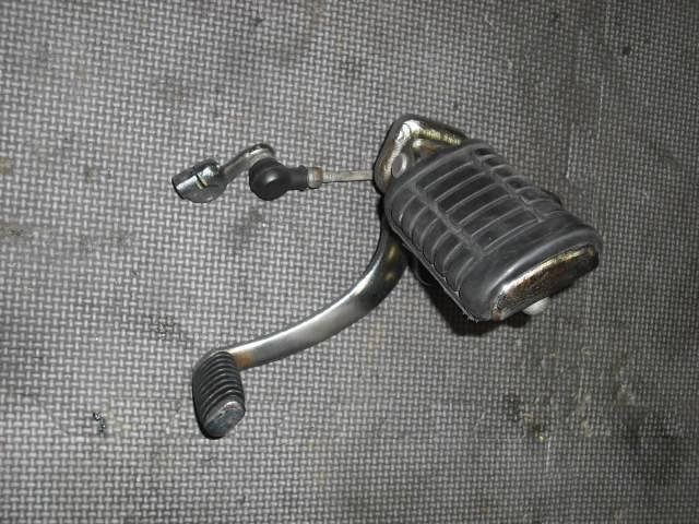 Honda v65 magna vf1100c left front peg foot rest gear shifter *free shipping*