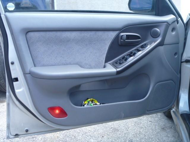 06 elantra l. front inner door panel 332506