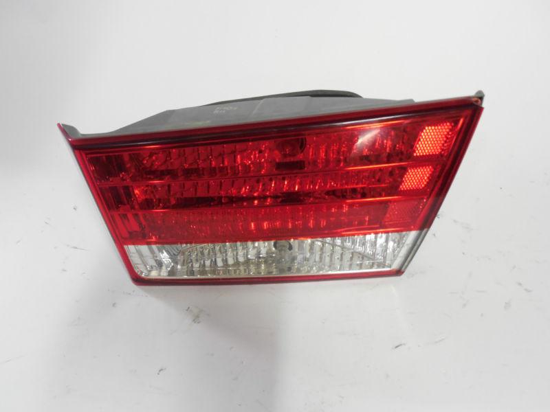 06 07 08 hyundai sonata oem right tail light nice!