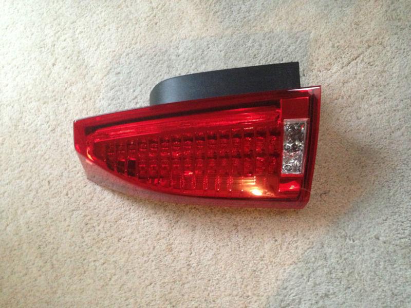 Oem 2008 - 2012 cadillac cts tail light led left side used