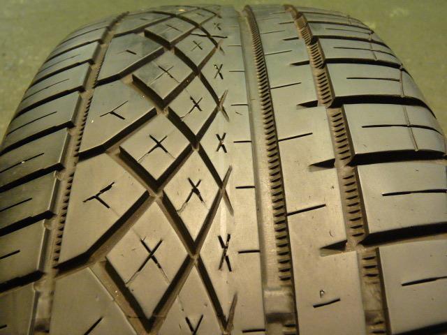 One nice continental extreme contact dws, 215/50/17 p215/50zr17, tire # 40625 q