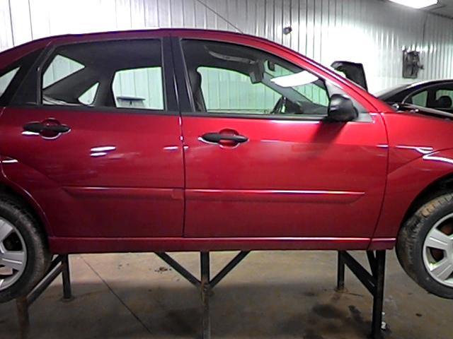 2005 ford focus front door right 2596308