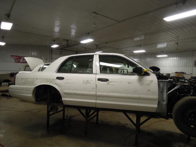 2006 ford crown victoria outer tail light lamp lower right