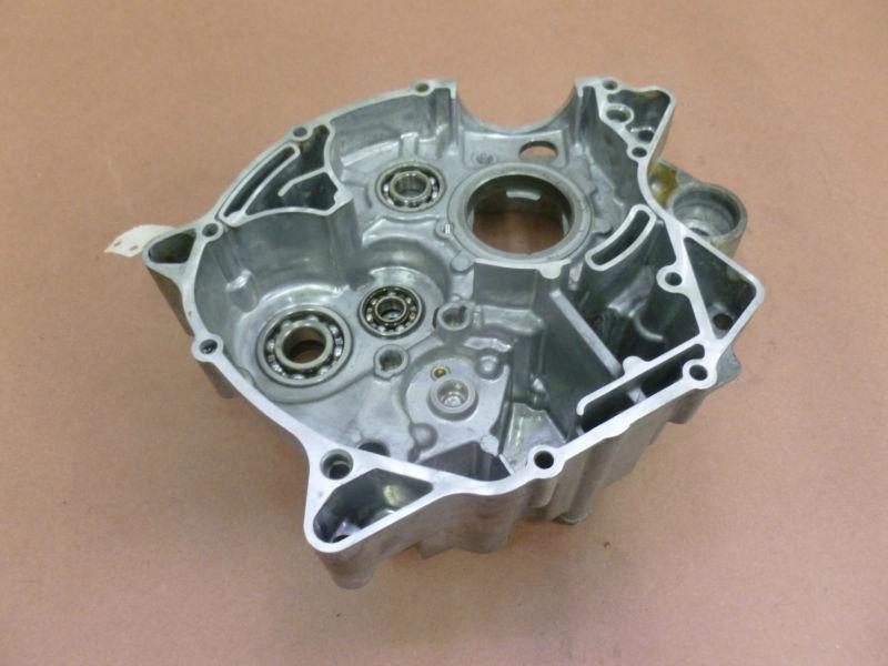 00-04 yamaha ttr125 l ttr125le left engine crank case