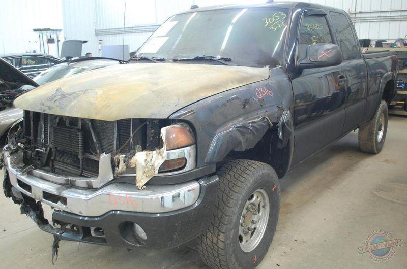 Taillight sierra 2500 pickup 1123165 05 06 07 assy lft