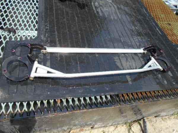 Aftermarket subaru impreza front rear strut bar set