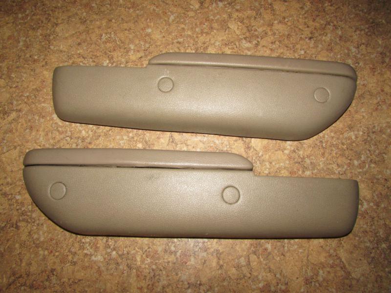 Toyota 4runner surf rear tan oak door handles arm rest  1990-1995,1994,1993, 94