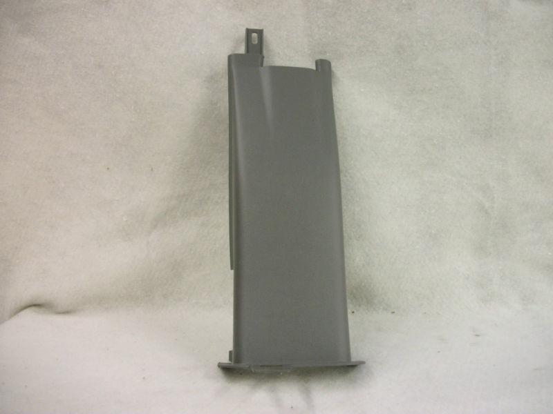 03/04 ford e150 - rh pillar trim panel lower