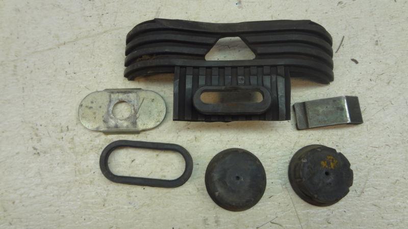 1982 yamaha virago xv750 750 y296' gas tank rubber mounts pads