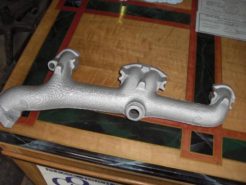 Mercede benz 240d w123 616 exhaust manifold reconditioned 616 142 0901