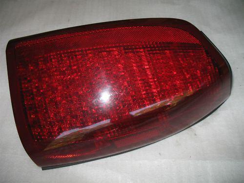 00 01 02 03 04 05 cadillac deville right passenger side tail light rh r 2001 oem