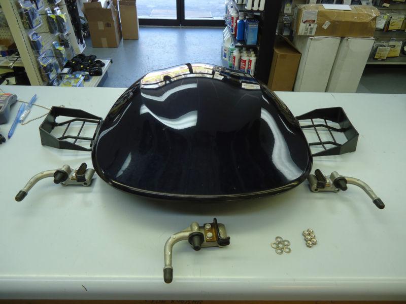 Fairing & hardware for yamaha hdpi 200 (upper top of cowling)