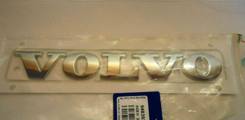 New genuine oem "volvo" script emblem fits 2003-2012 liftgate xc90 # 9483932 