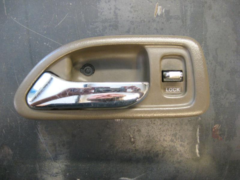 94 95 96 97 drivers accord front left interior 4 door handle tan